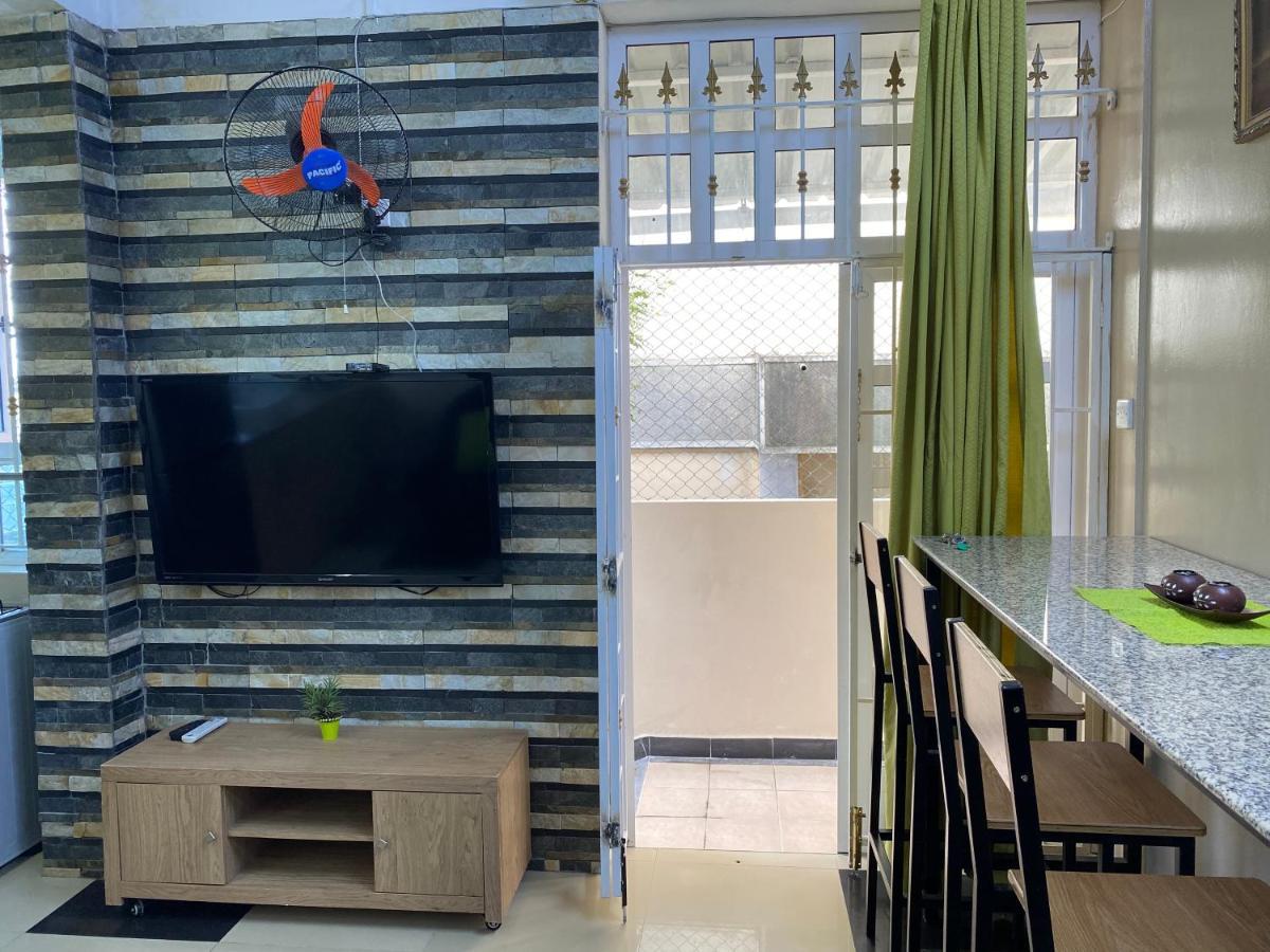 Champs De Mars Apartment 포트 루이스 외부 사진