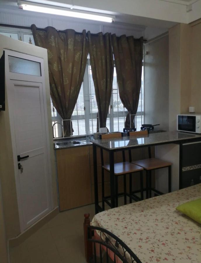 Champs De Mars Apartment 포트 루이스 외부 사진